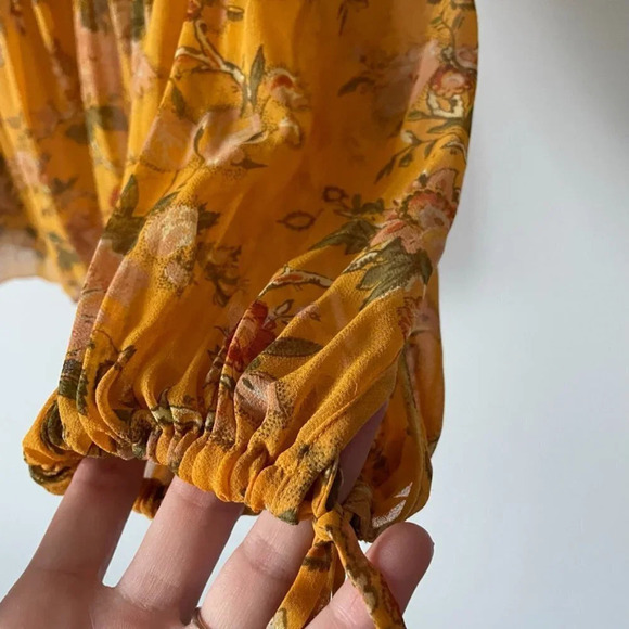 Aritzia Wilfred Talence Pleated Floral Garden Blouse Yellow Sz S - Picture 4 of 8